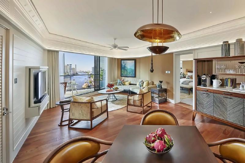 2 Bedroom Deluxe Theme Suite