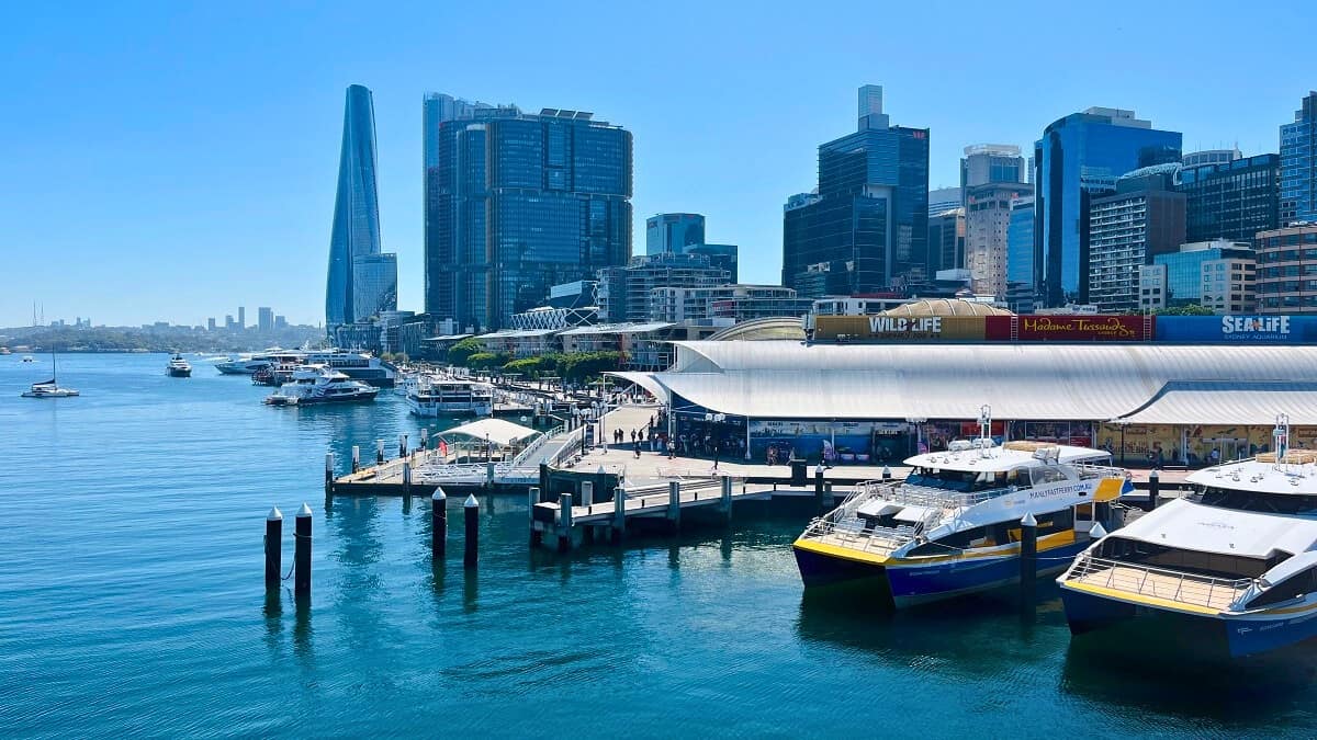 Walk from Central Station to Circular Quay