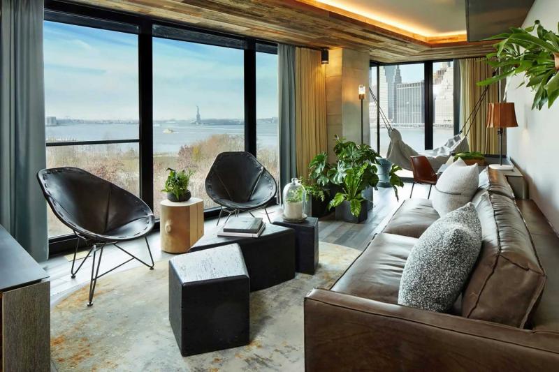 Connecting Skyline Suite & Brooklyn Bridge Room