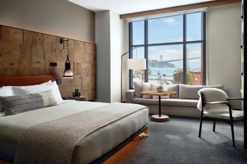 Connecting Waterfront Rooms 