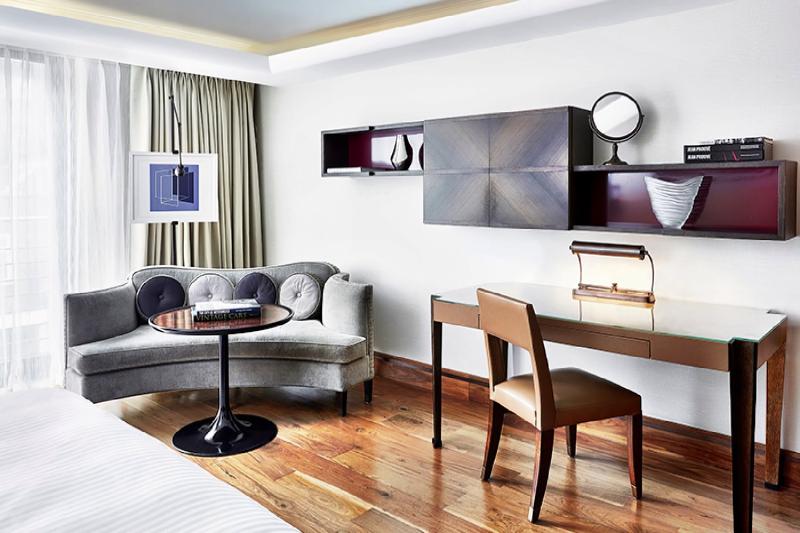 Contemporary Deluxe Room