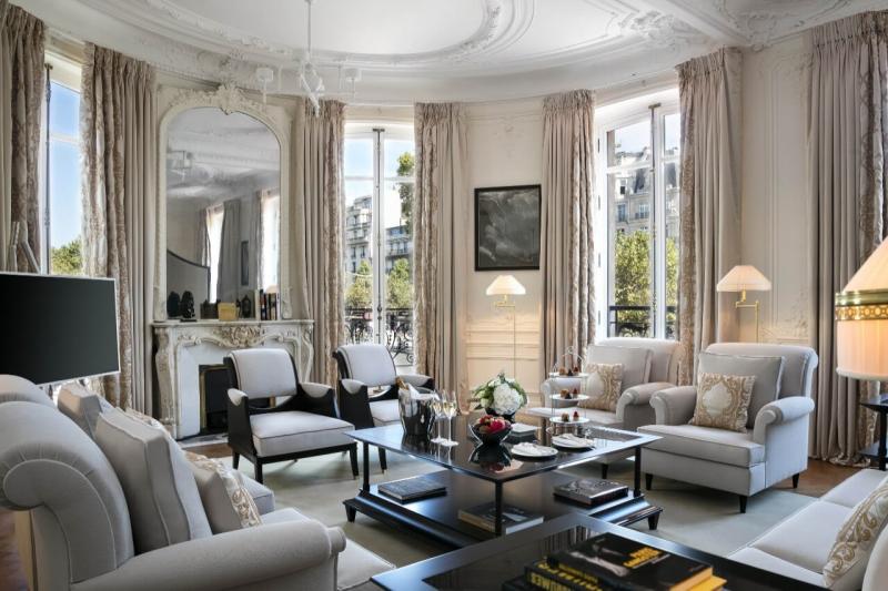 George V Signature Suite