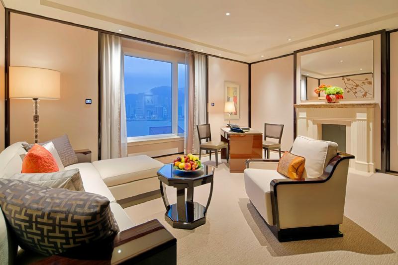 Deluxe Harbour View Suite