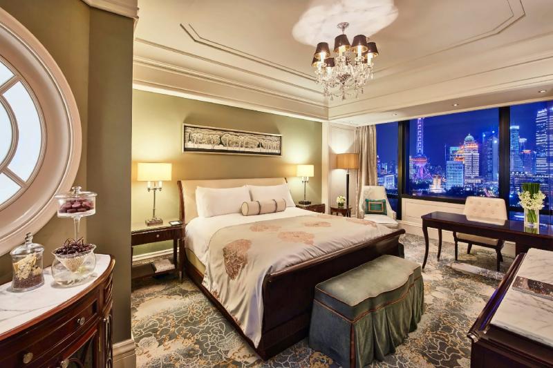 Deluxe River View Room