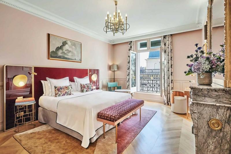 Executive Balcony Room