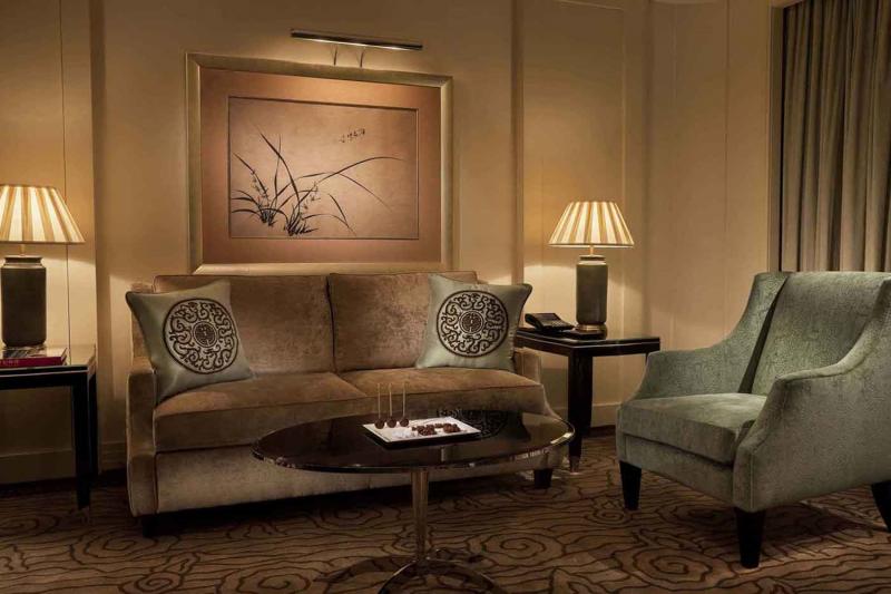 Deluxe River View Suite