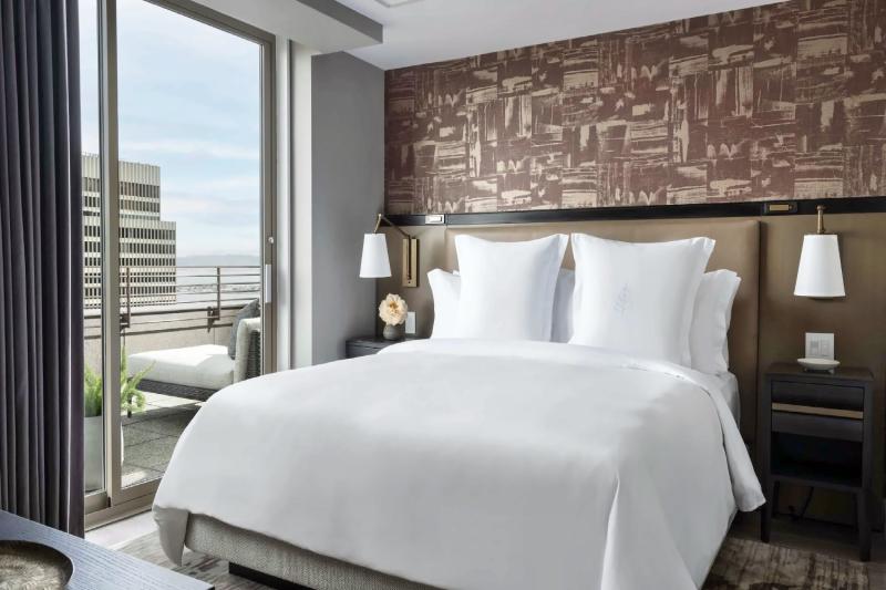 Golden Gate Terrace Suite