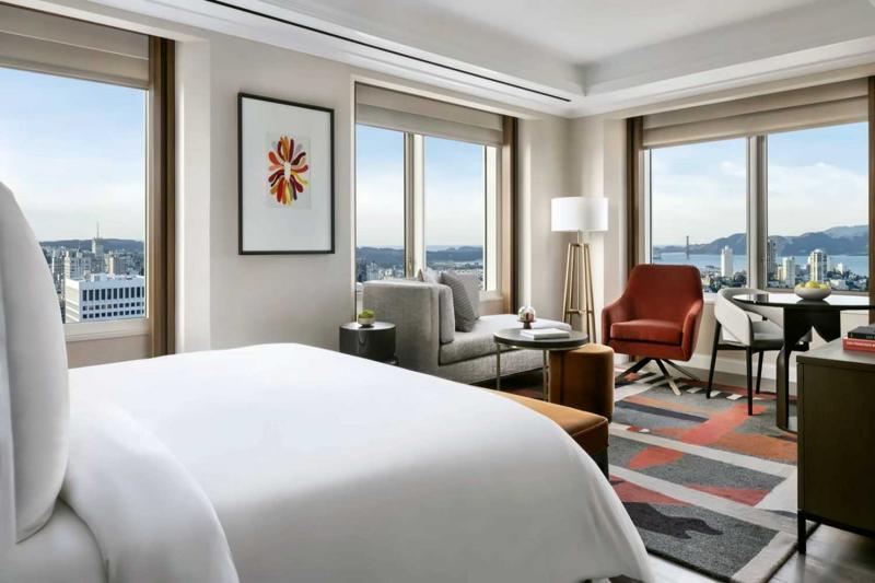 Golden Gate View Corner Suite