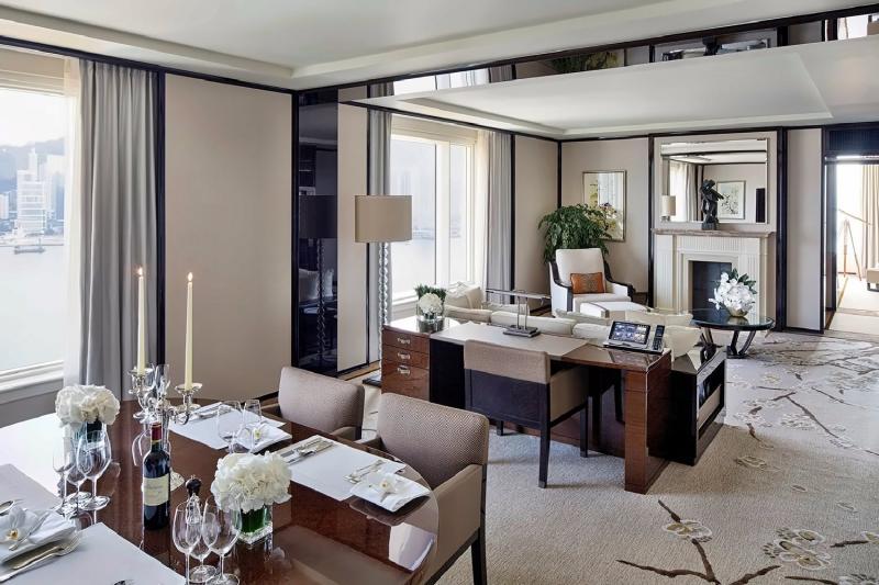 Grand Deluxe Harbour View Suite