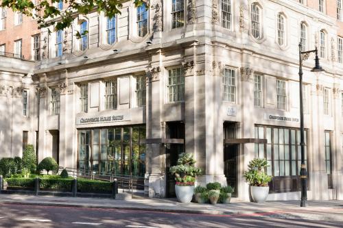Grosvenor House Suites