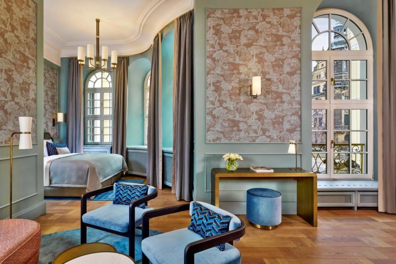 Castle View Junior Suite