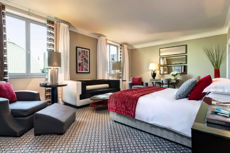 Junior City View Suite 