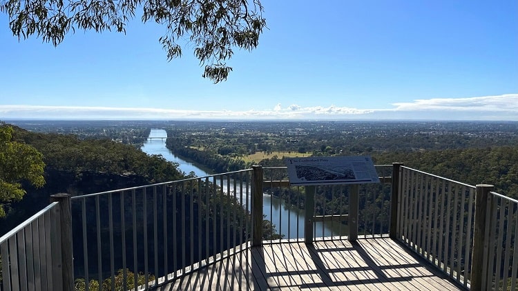 Portal Lookout in Glenbrook