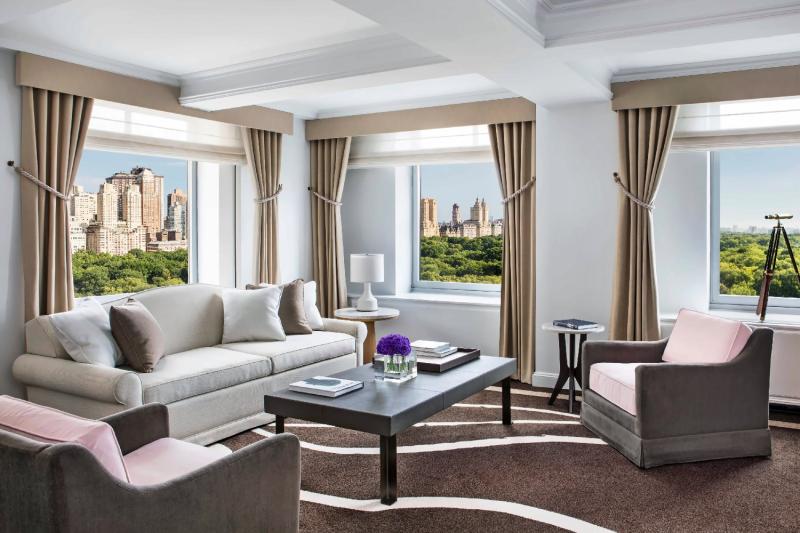 Premiere Park View Suite