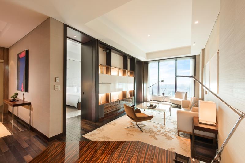 Deluxe Bay View Suite 