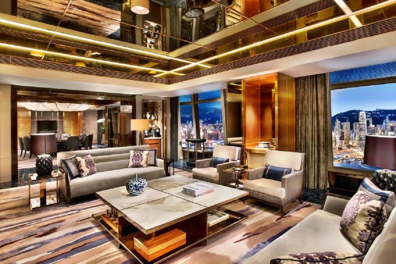 Ritz Carlton Victoria Harbour Suite