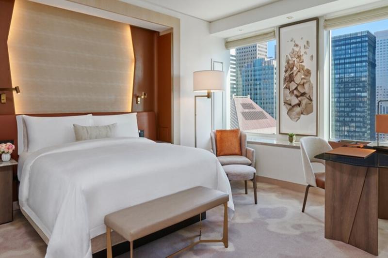 Deluxe Partial City View Room