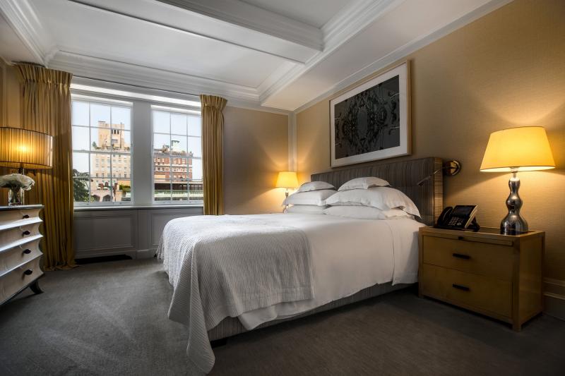 Superior Courtyard Room 