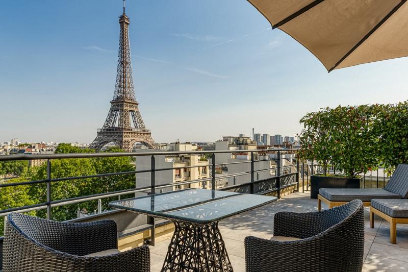 Eiffel View Terrace Room 