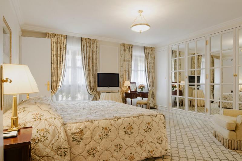 Jacuzzi Terrace Suite