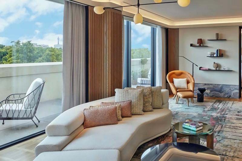 2 Bedroom Hyde Park Penthouse